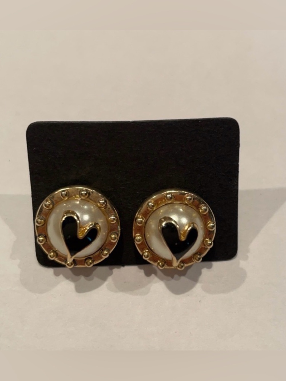 Betsey Johnson round earrings with heart center